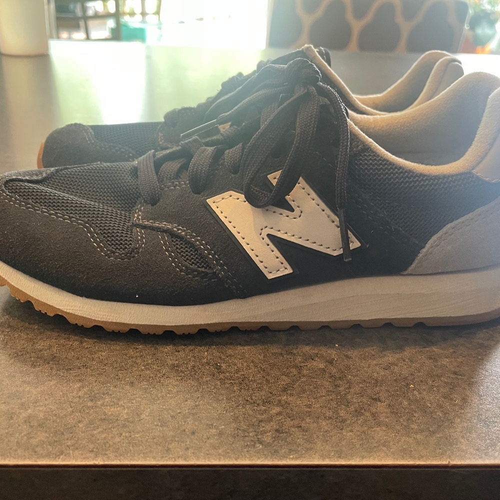 Kid’s New Balance 520